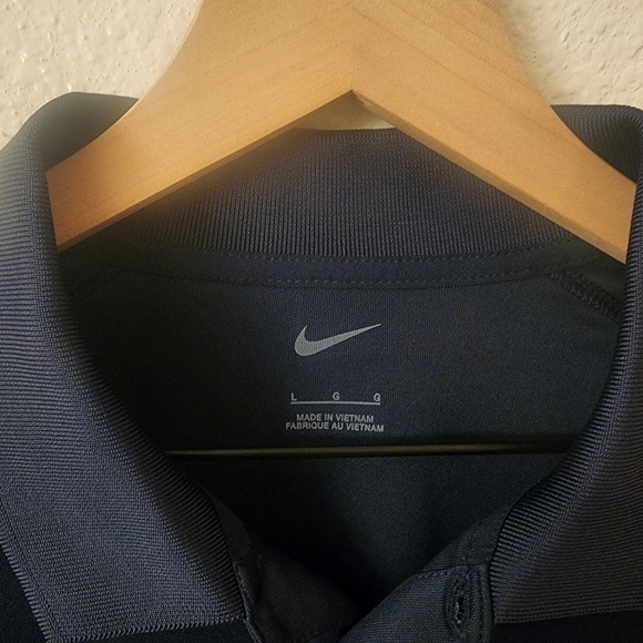 Nike Embroidered Man Smoking Pipe Graphic Polo Shirt Mens sz Large - Picture 2 of 7